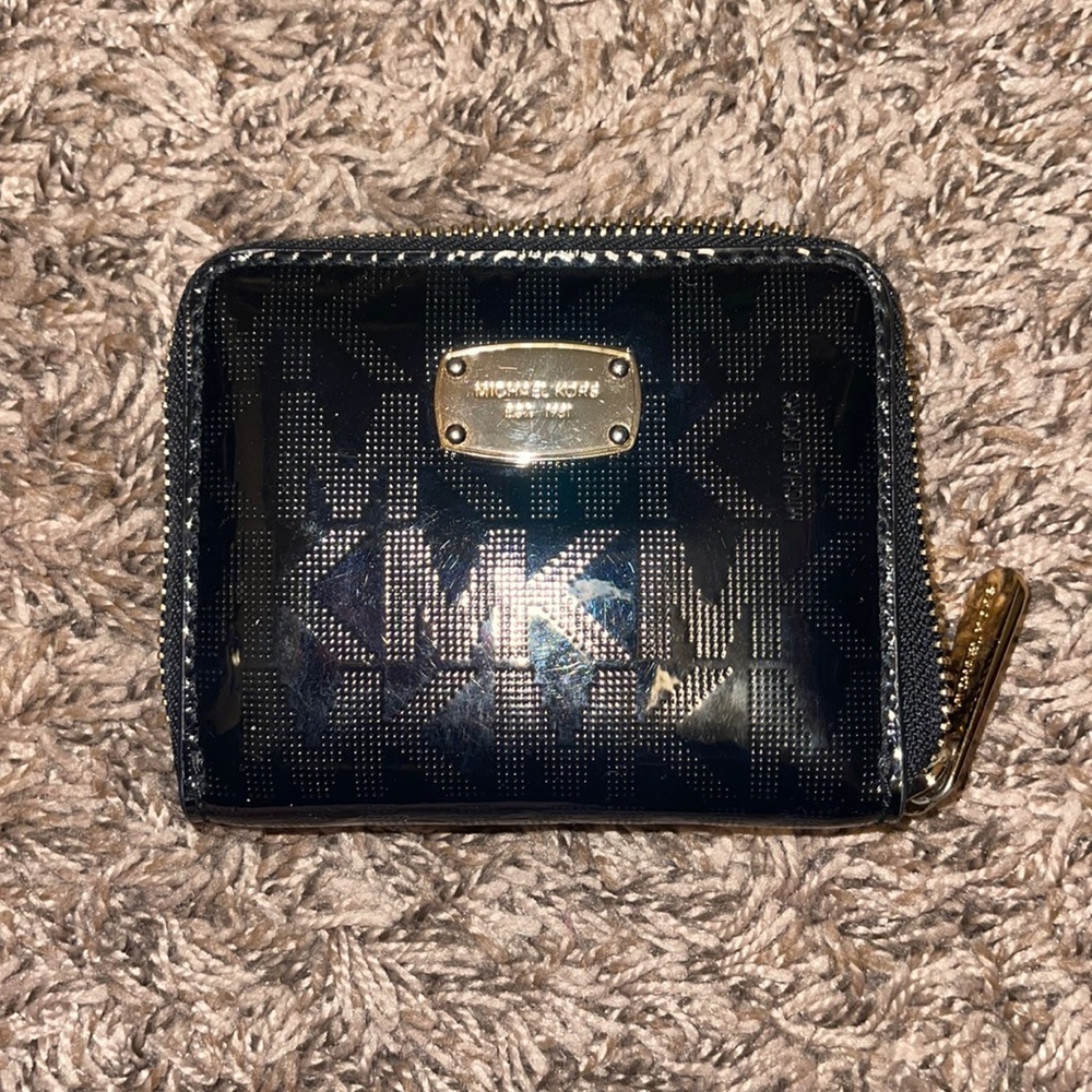 Small Michael Kors Black wallet